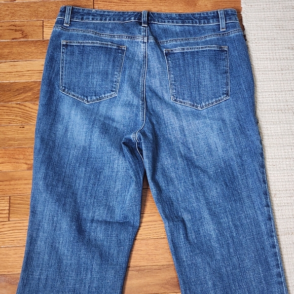 Talbots Straight Leg Jeans Blue Denim Medium Wash Preppy Casual 14 - Picture 3 of 9